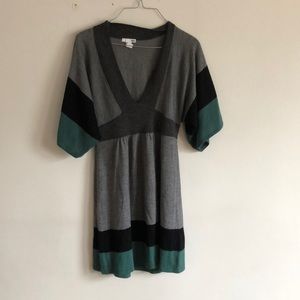 Wool color-block tunic